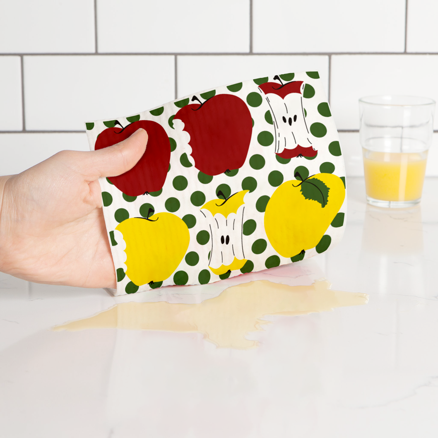 sponge cloth with apple design