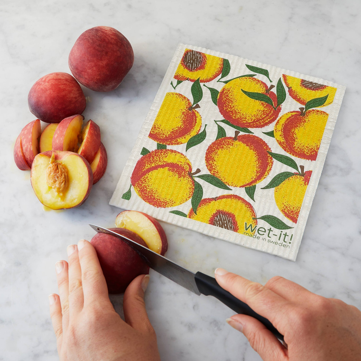 sponge cloth with peaches design
